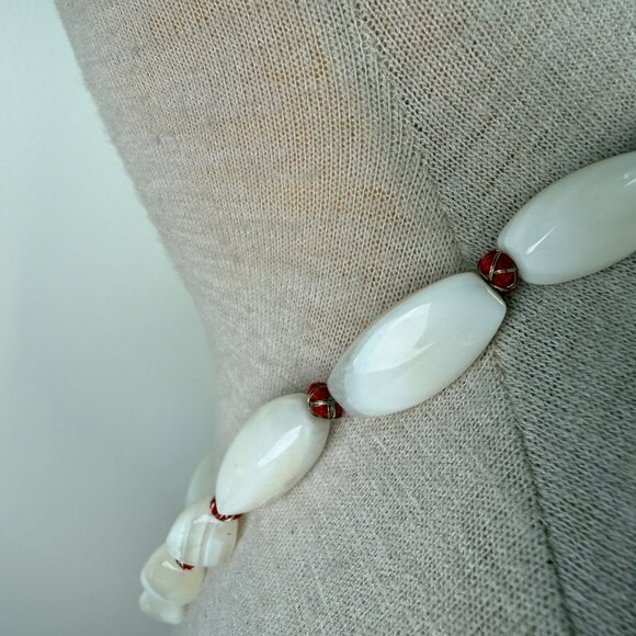 Asian White Agate Trade Bead Necklace 23.5" - Picture 9 of 9